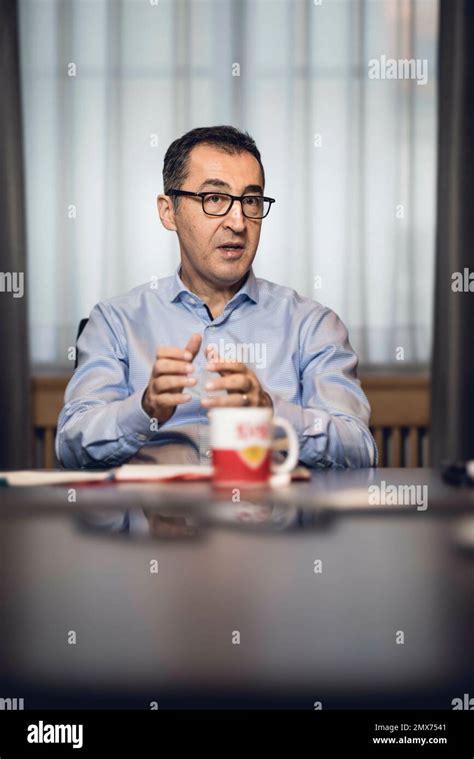 The Federal Minister for Food and Agriculture, Cem Oezdemir (Alliance 90 The Greens), during an ...