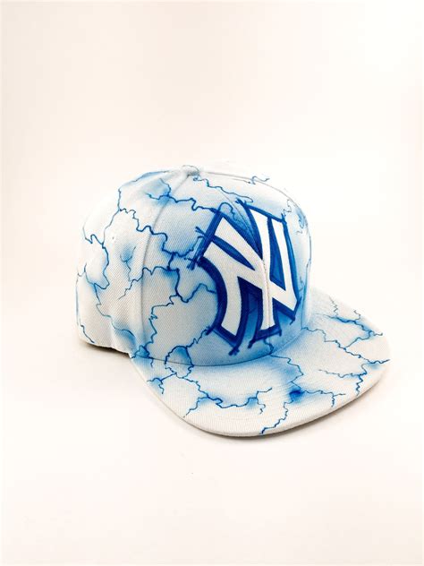 New York Yankees Snapback Hat Graffiti Spraypaint by TheAirbrushStore on Etsy | Snapback hats ...