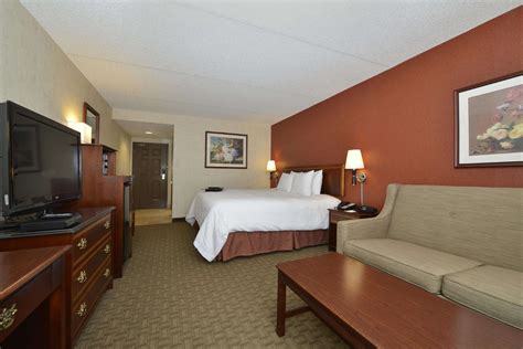 Hampton Inn East Aurora - NY Hotel in East Aurora (NY) - Room Deals, Photos & Reviews