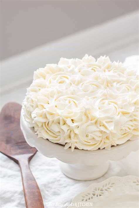 The Best Fluffy Buttercream Frosting Recipe