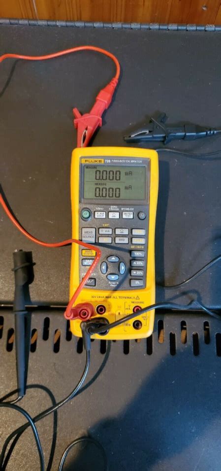 Fluke 726 Precision Multifunction Process Calibrator