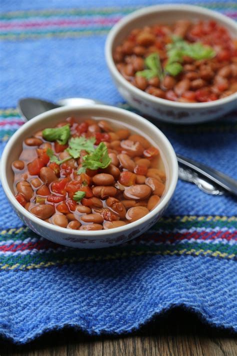 Chipotle Borracho Beans (receta en español) Beans are a staple in the Tex-Mex cuisine and they ...