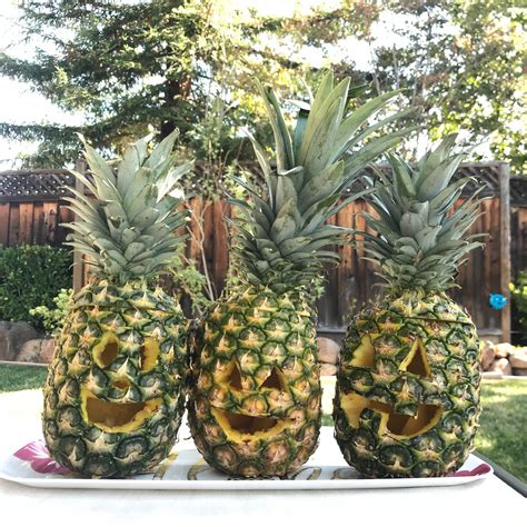 How to Carve a Pineapple — She Lives Aloha | Pineapple, Eating ...