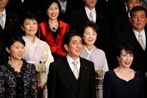 Seeing Women as Key to Economy, Japan’s Leader Names 5 to Cabinet - The New York Times