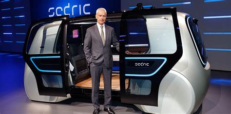 GM Cruise unveils self-driving electric car for ride sharing – Electrek ...