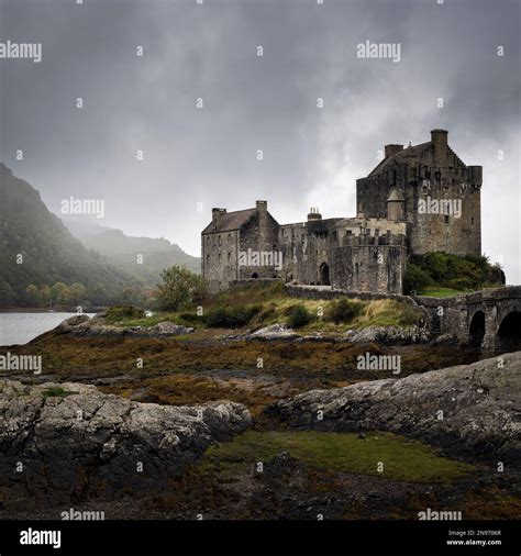 Eilean Donan Castle Stock Photo - Alamy