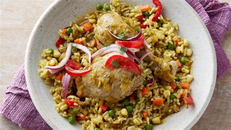 Receta de Arroz con Pollo Peruano | QueRicaVida.com