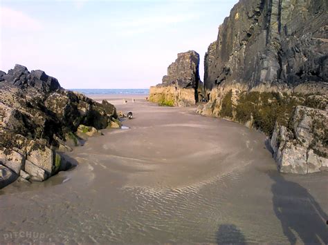 Black Rock Sands Touring & Camping Park, Porthmadog - Pitchup®