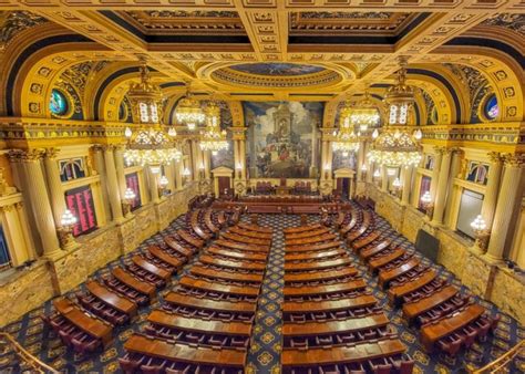 Touring the Beautiful Pennsylvania State Capitol Building - Becky Exploring