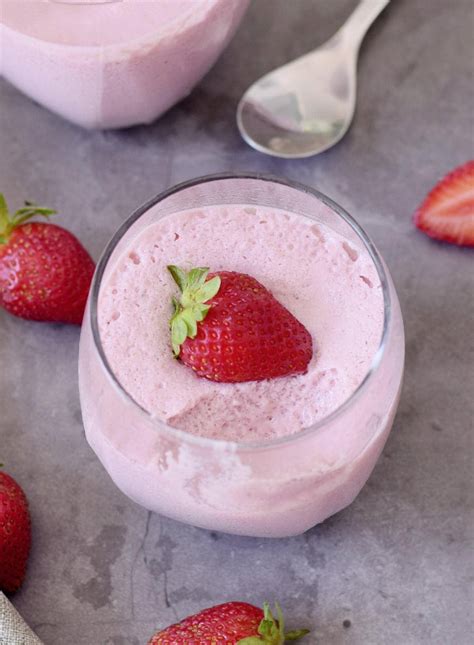 Strawberry Mousse Recipe - Elavegan