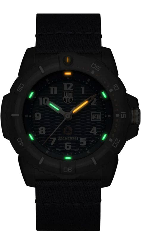 Men’s Luminox Watches | Automatic Luminox Watches | Watch Warehouse