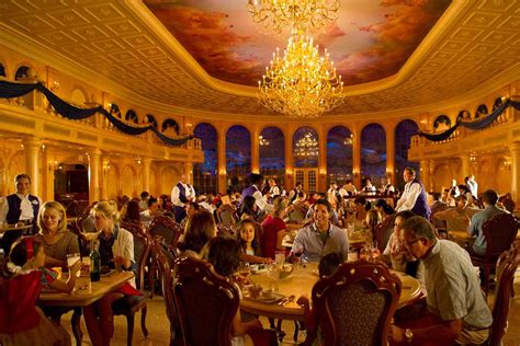 Disney Parks Just Revamped Its Restaurant Reservation System — Here's How