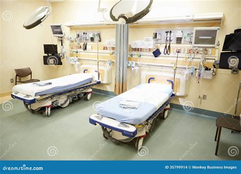 View Of Empty Emergency Room Stock Images - Image: 35799914