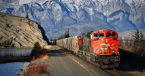 CanadianNationalRailways - Empresa-Journal