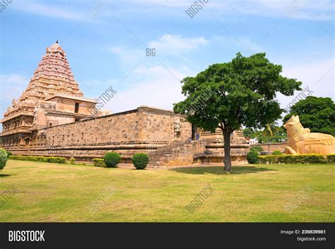 Brihadisvara Temple, Image & Photo (Free Trial) | Bigstock