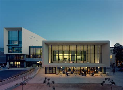 UCSD Price Center East / Yazdani Studio of CannonDesign | ArchDaily