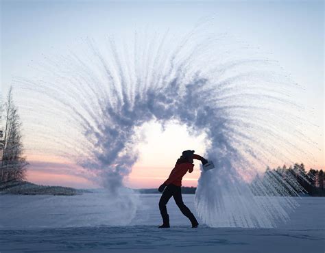 Photos of Boiling Water in Cold Air — Boiling Water Cold Air Photo Trick