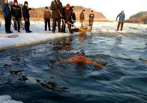 Winter Swimming Harbin Songhua River - Harbin Winter Swimming Photos, China