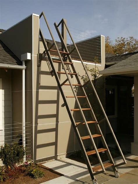 Contemporary Movable Outdoor Patio Ladder Decor | Rooftop patio design ...