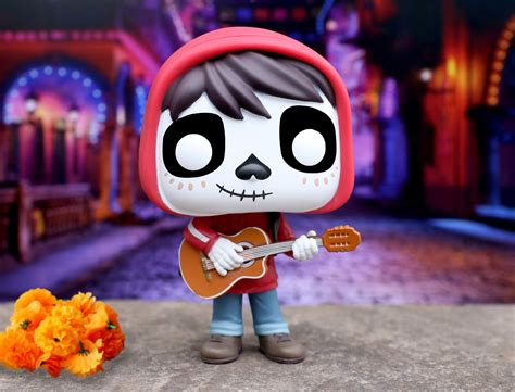 Dan the Pixar Fan: Coco: Miguel with Guitar Funko "POP!" (WonderCon ...