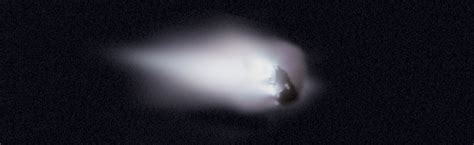 Space in Images - 2002 - 11 - The nucleus of Comet Halley