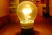 Category:LED light bulbs with Edison screw - Wikimedia Commons