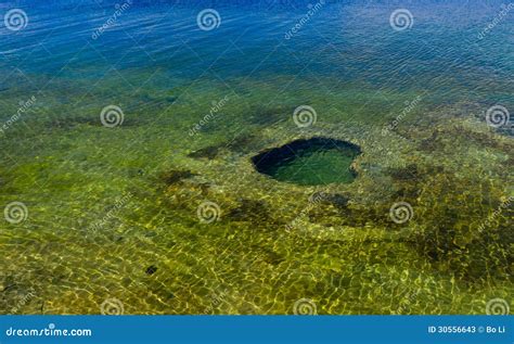 Yellowstone Lake of Yellowstone Park Stock Image - Image of active, blue: 30556643