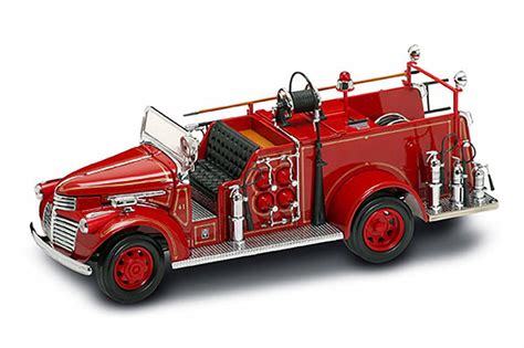 1941 GMC Fire Truck, Red - Road Signature 20068 - 1/24 Scale Collectible Diecast Model - Walmart.com