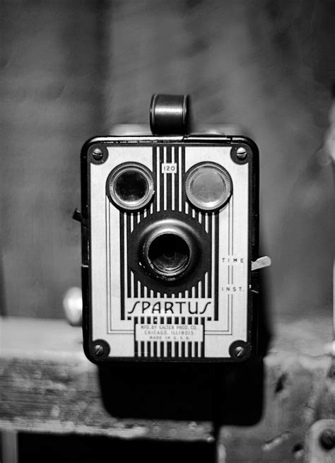 17 Best images about Vintage Cameras on Pinterest | Vintage cameras, Box camera and Metal box