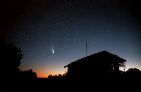 A Look Back at Comet Hale-Bopp – Cosmic Pursuits