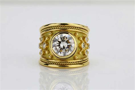 Elizabeth Gage 4.05ct Diamond 18K Yellow Gold Ring