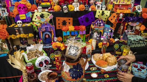 Day of the Dead: What goes on a Dia de los Muertos altar