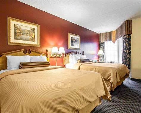 Clarion Hotel Branson - 2020 Specials & Discounts - Branson Travel Office