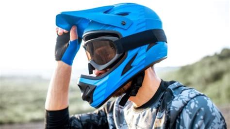 5 Best Downhill Bike Helmet Full Face - 2021 - Fat Bike Planet