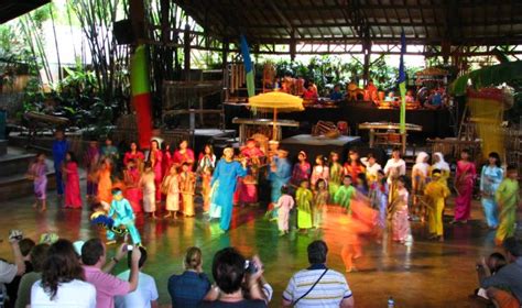 Traditional Angklung Making and Cultural Show - Happy Sparrow