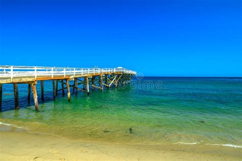 Paradise Cove Pier Malibu stock image. Image of landmark - 131945105