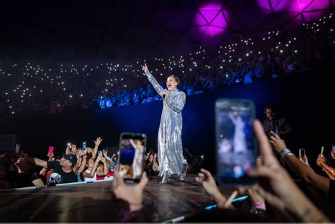 Abren últimas secciones para concierto de Olga Tañón en el Coliseo de ...