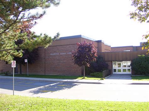 Information about "Briarwood Public School.jpg" on briarwood public school - Mississauga - LocalWiki