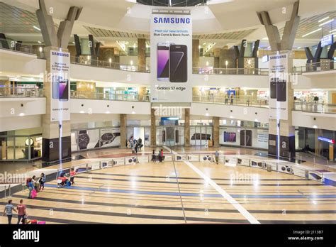 Arrivals Hall at OR Tambo International Airport, Johannesburg Stock Photo: 138322219 - Alamy