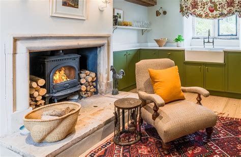 Holiday Cottages, Homes with a Fireplace | Cotswolds