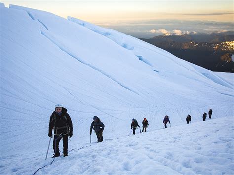 Mount Baker Intro to Mountaineering Course | Northwest Alpine Guides