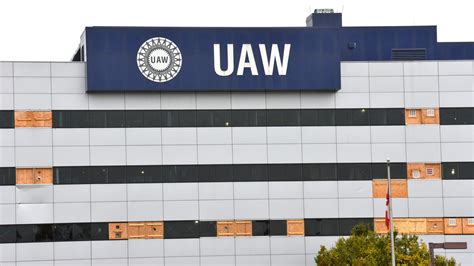 UAW moves to expel those convicted in federal probe