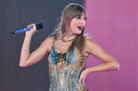 Taylor Swift’s Live Version of ‘Cruel Summer’: Listen – Billboard