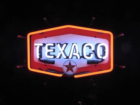 Texaco Neon Sign at Chicago 2021 as Z207 - Mecum Auctions