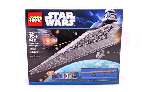 Super Star Destroyer - LEGO set #10221-1 (NISB) (Building Sets > Star Wars > Ultimate Collectors ...