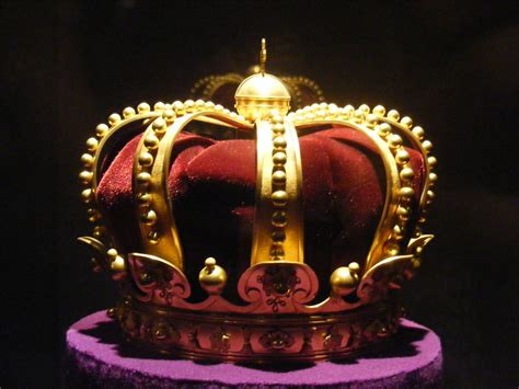 Fichier:Crown of King Ferdinand I de Hohenzollern-Sigmaringen,Carol I ...