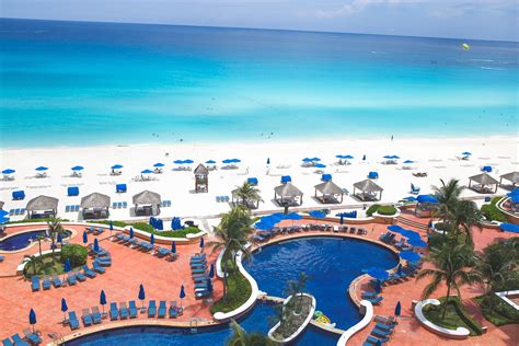 TRAVEL GUIDE: THE RITZ CARLTON, CANCUN MEXICO - Styled Snapshots