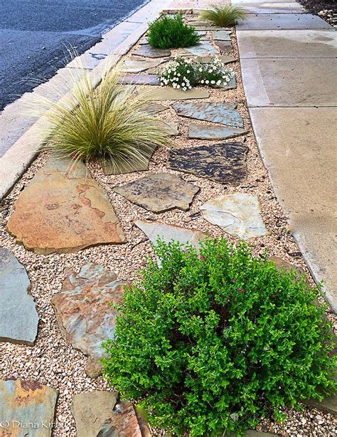 Turn sidewalk strip into curb appeal | Diana's Designs Austin