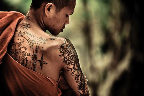 Tatuaggi religiosi i tatuaggi buddisti stili e fotografie