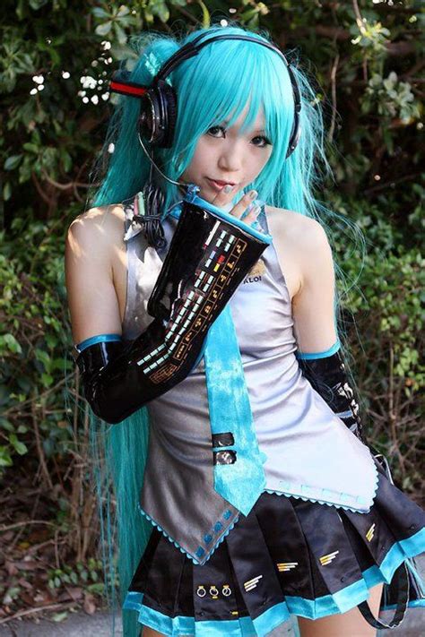 Hatsune Miku (Vocaloid) #cosplay | Miku cosplay, Vocaloid cosplay, Miku hatsune cosplay